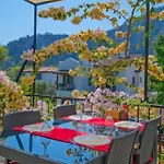 Yeni Doga Hotell *