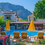 Yeni Doga Hotel *