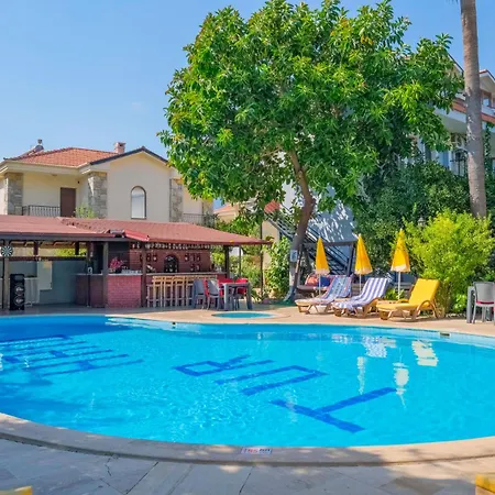 מלון Yeni Doga *