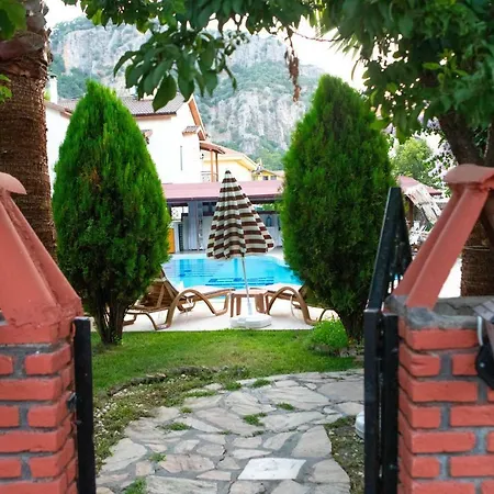 Hotel Yeni Doga *